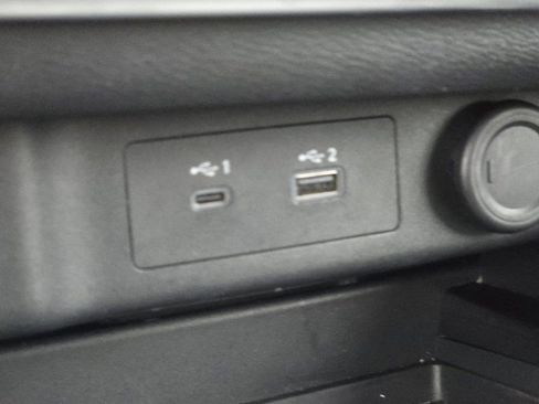 Used 2023 Nissan Rogue SV AWD/4WD image 7