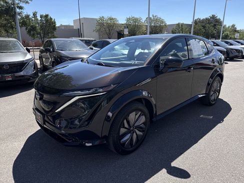 Certified 2024 Nissan Ariya AWD image 3