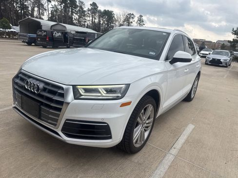 Used 2019 Audi Q5 2.0T Premium Plus w/ Premium Plus Package image 8
