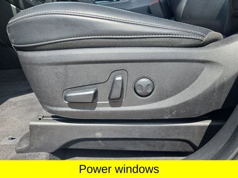 Used 2025 Kia Telluride S AWD/4WD image 19