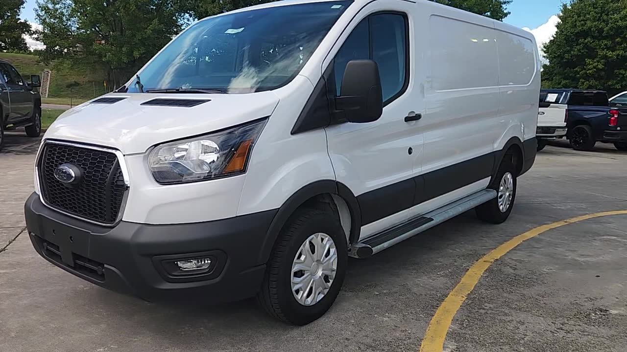 Used 2025 Ford Transit 250 Low Roof w/ Exterior Upgrade Package RWD image 9