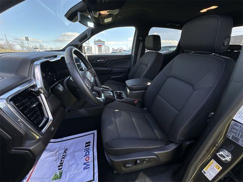 Used 2024 GMC Canyon Elevation w/ Convenience Package image 11