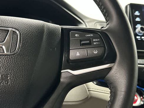 Certified 2025 Honda Odyssey Touring image 19