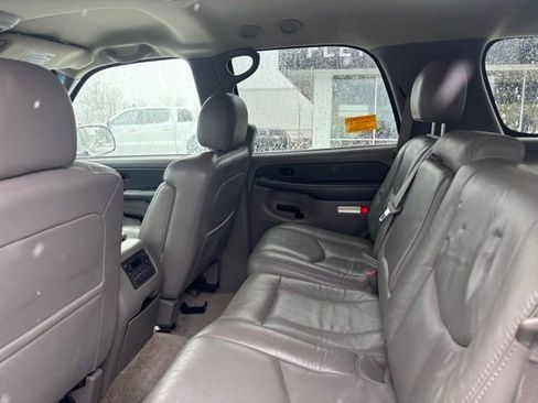 Used 2003 GMC Yukon SLT w/ 1SC Preferred Equipment Group image 9
