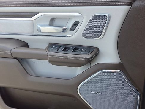 Used 2025 RAM 1500 Laramie w/ Advanced Safety Group II AWD/4WD image 26