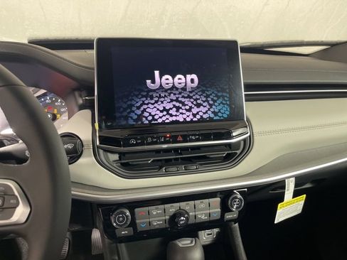 New 2026 Jeep Compass Limited image 14