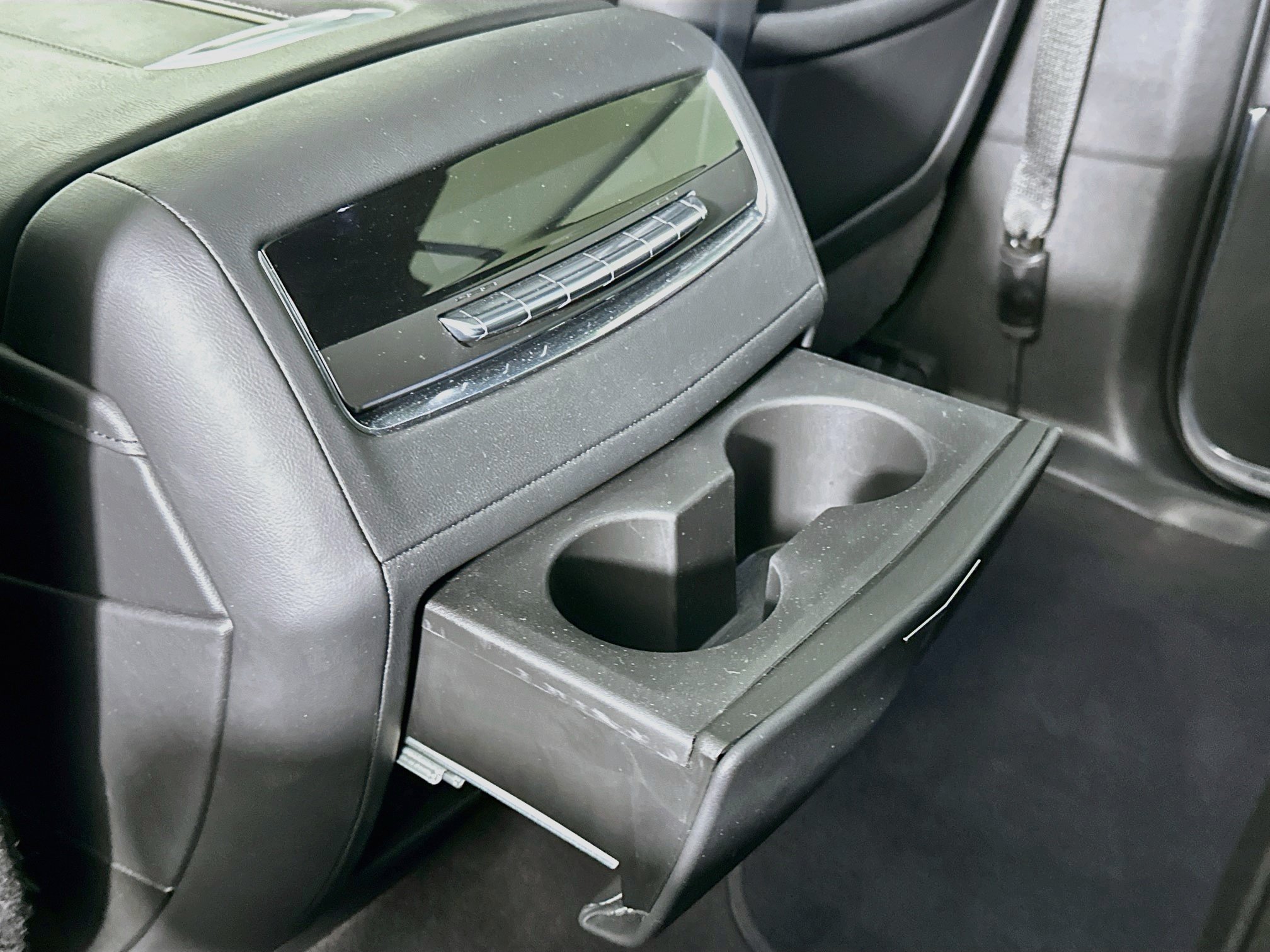 Used 2023 Cadillac Escalade ESV Sport AWD/4WD image 28
