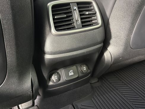 Used 2019 Kia Sorento SX image 20