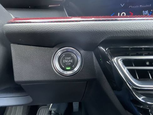 Certified 2026 Chevrolet Traverse RS FWD image 17