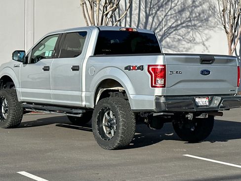 Used 2016 Ford F150 XLT image 6