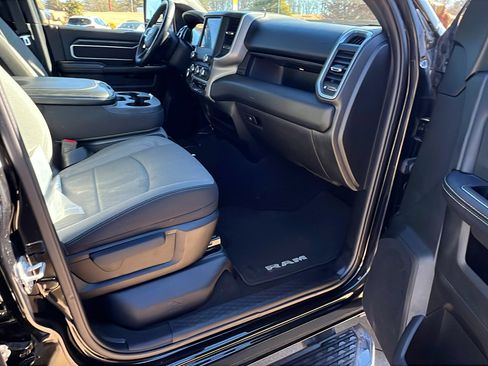 Used 2024 RAM 2500 Big Horn w/ Bed Utility Group image 20