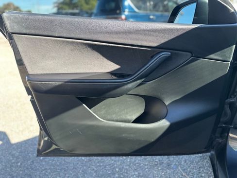Used 2021 Tesla Model Y Performance image 26