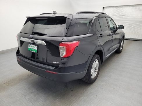 Used 2023 Ford Explorer XLT image 9