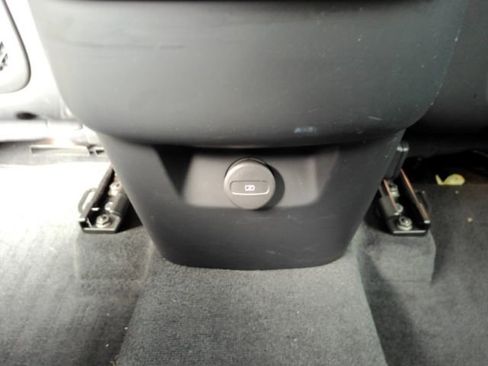 Used 2024 Volvo XC90 B6 Plus w/ Protection Package Premier AWD/4WD image 32