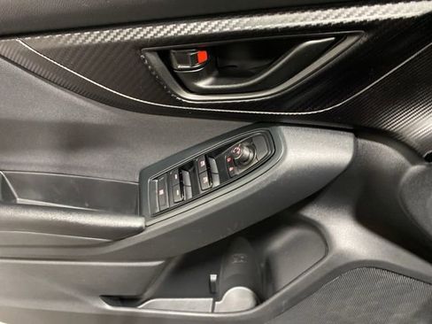 Used 2018 Subaru Crosstrek 2.0i Premium image 9