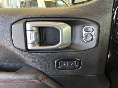 Used 2022 Jeep Wrangler Rubicon w/ Cold Weather Group image 16