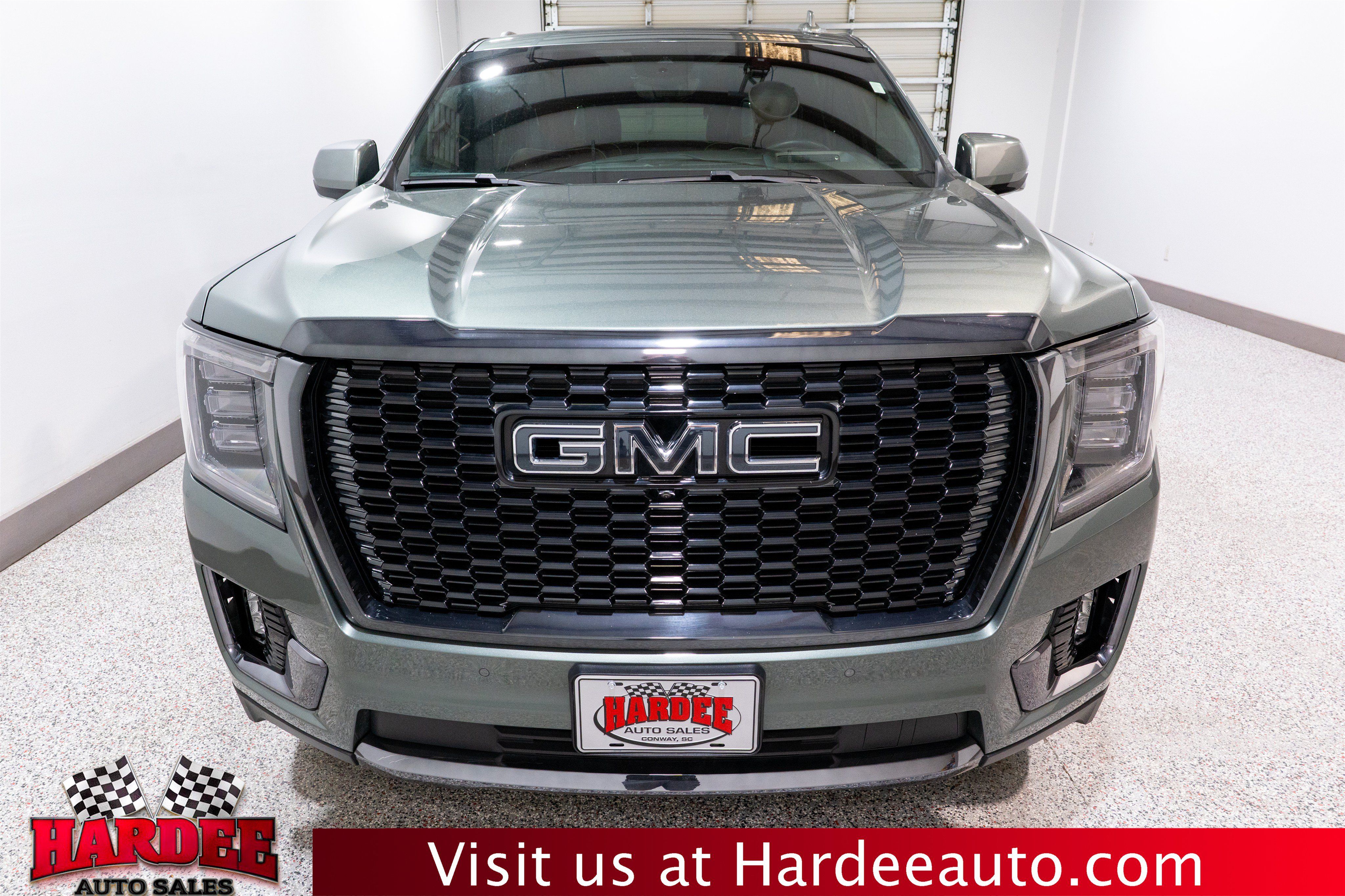 Used 2024 GMC Yukon Denali Ultimate AWD/4WD image 7