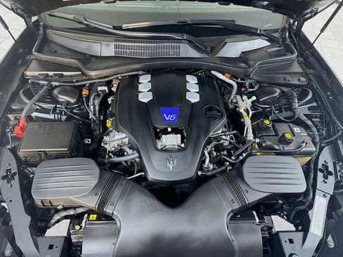 Used 2022 Maserati Ghibli Modena image 27