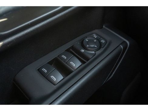 Used 2025 Chevrolet Silverado 1500 Custom image 23