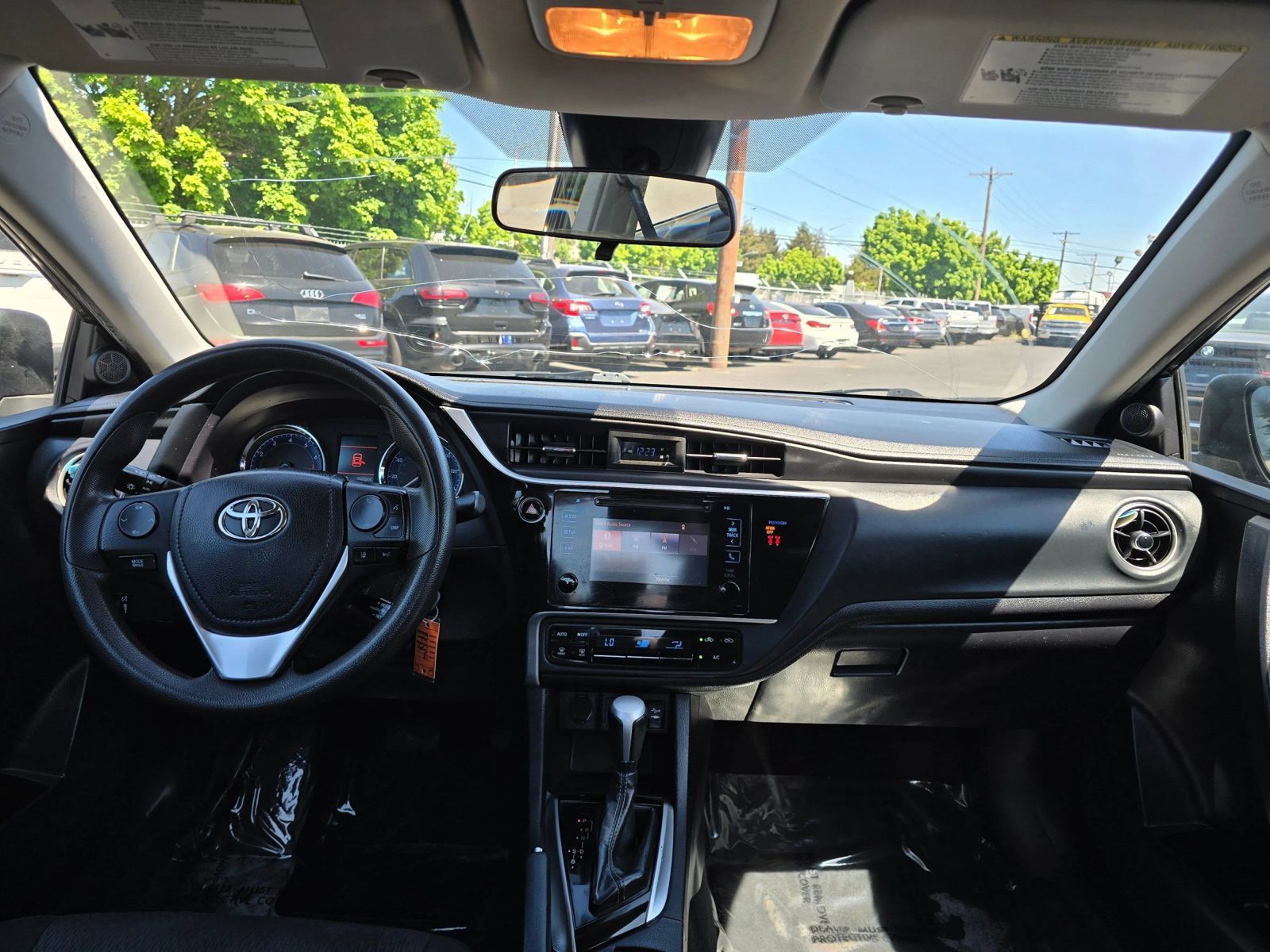 Used 2019 Toyota Corolla LE FWD image 12