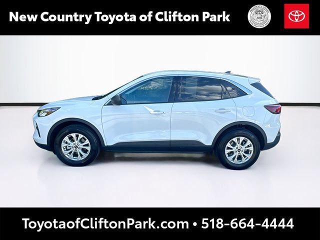 Used 2024 Ford Escape Active AWD/4WD image 4