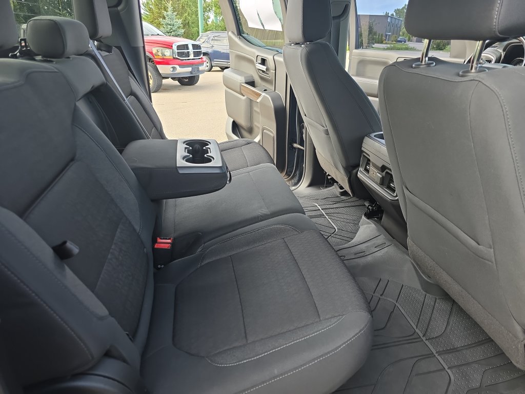 Used 2021 Chevrolet Silverado 1500 LT Trail Boss w/ Bed Protection Package AWD/4WD image 11