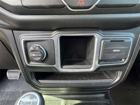 Used 2018 Jeep Wrangler Unlimited Sport image 6