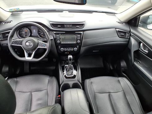 Used 2020 Nissan Rogue SL w/ Premium Package image 10