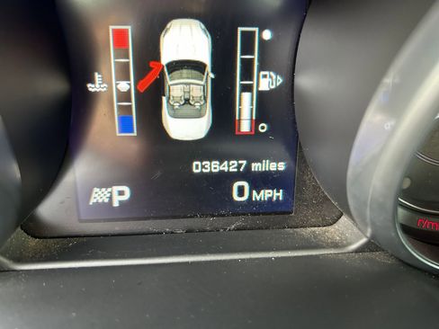 Used 2014 Jaguar F-TYPE Convertible RWD image 17