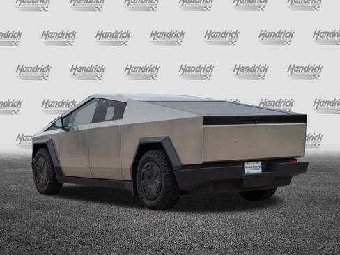Used 2024 Tesla Cybertruck AWD Crew Cab image 7