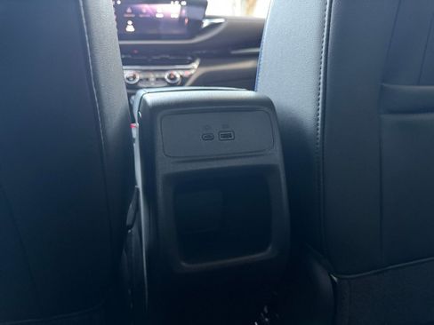 Used 2025 Buick Envista Sport Touring image 23