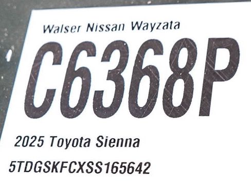 Used 2025 Toyota Sienna XSE AWD/4WD image 32