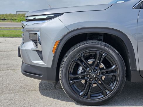 New 2026 Chevrolet Traverse LT FWD image 6