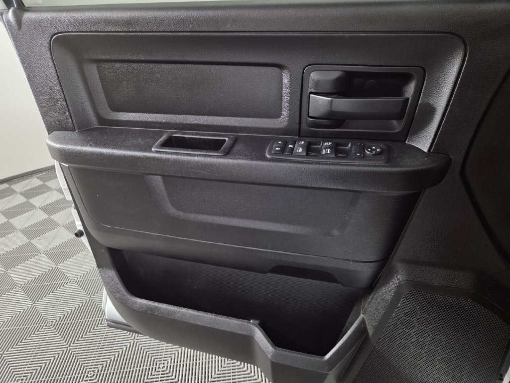 Used 2019 RAM 1500 Tradesman w/ Chrome Plus Package RWD image 20