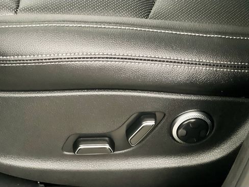 Used 2026 Genesis GV70 2.5T image 15