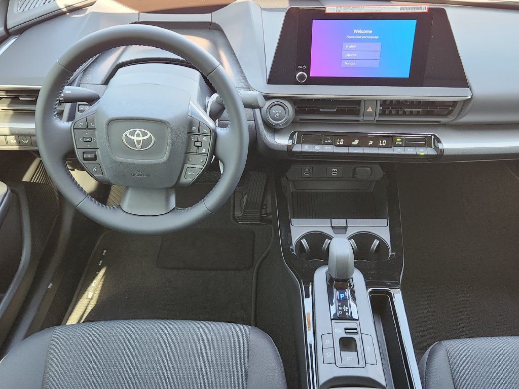 New 2027 Toyota Prius FWD image 16