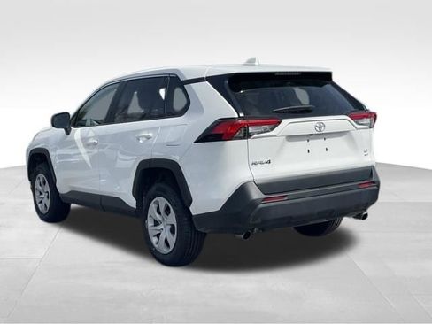 Used 2024 Toyota RAV4 LE AWD/4WD image 3