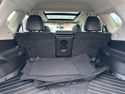 Used 2016 Nissan Rogue SL w/ SL Premium Package AWD/4WD image 12