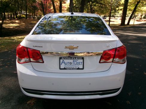 Used 2014 Chevrolet Cruze LT w/ Enhanced Safety Package image 6
