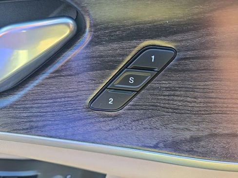 Used 2025 Jeep Grand Cherokee L Limited image 28