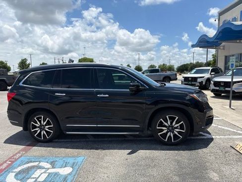Used 2021 Honda Pilot Touring image 5