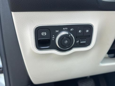 Certified 2020 Mercedes-Benz GLB 250 image 15