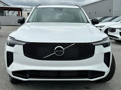 New 2026 Volvo XC90 T8 Ultra w/ Protection Package Premier AWD/4WD image 2