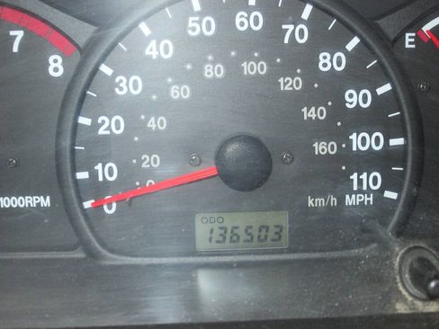 Used 2003 Chevrolet Tracker 4WD w/ Preferred Equipment Group image 19