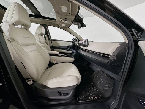 Used 2023 Nissan Ariya FWD image 32