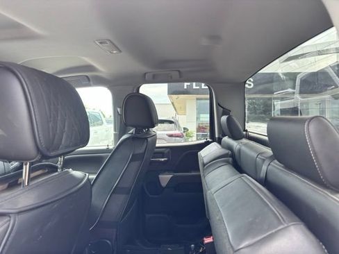 Used 2018 Chevrolet Silverado 1500 LT w/ All Star Edition AWD/4WD image 10