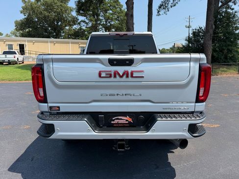 Used 2020 GMC Sierra 2500 Denali w/ Denali Ultimate Package AWD/4WD image 3