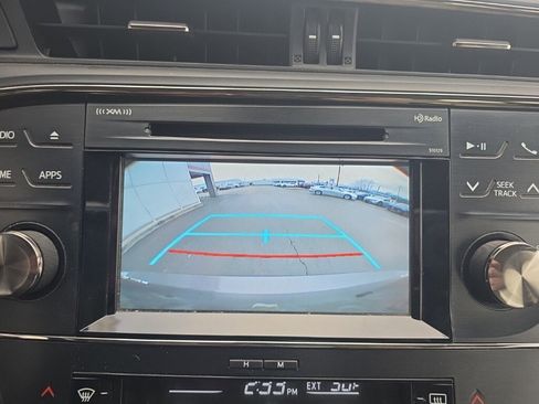 Used 2018 Toyota Avalon XLE image 22