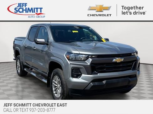Certified 2024 Chevrolet Colorado LT w/ LT Convenience Package II AWD/4WD image 1