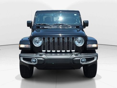 Used 2023 Jeep Gladiator Overland AWD/4WD image 12
